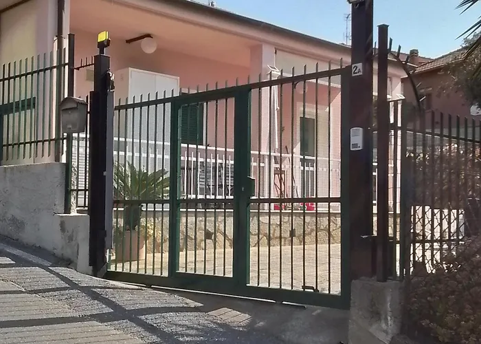 Ca Del Sole Feriehus Borgio Verezzi