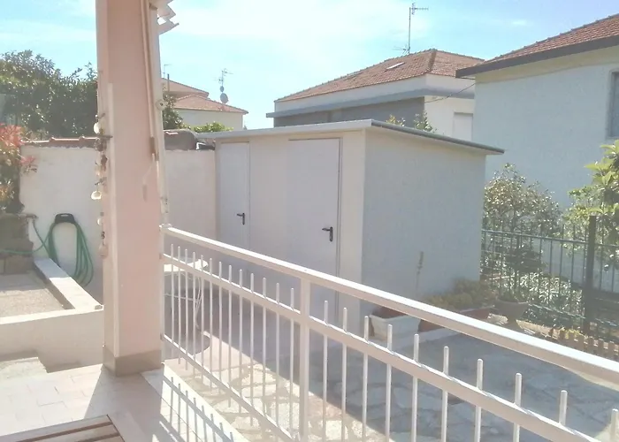 Ca Del Sole Feriehus Borgio Verezzi